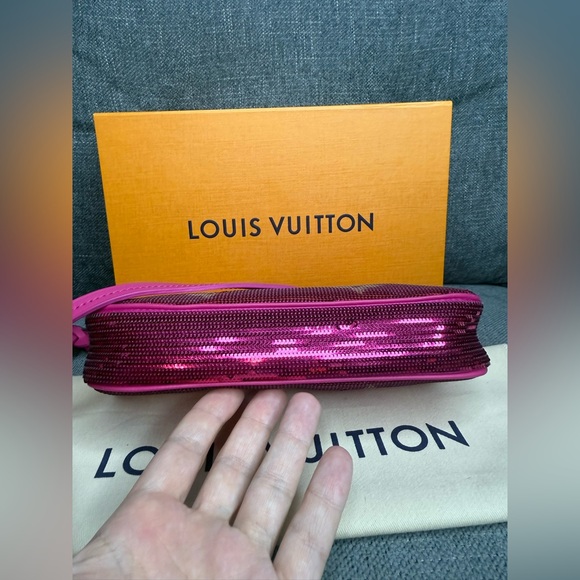 Louis Vuitton pochette accessories sequins Giant monogram LIMITED EDITION - Picture 10 of 10